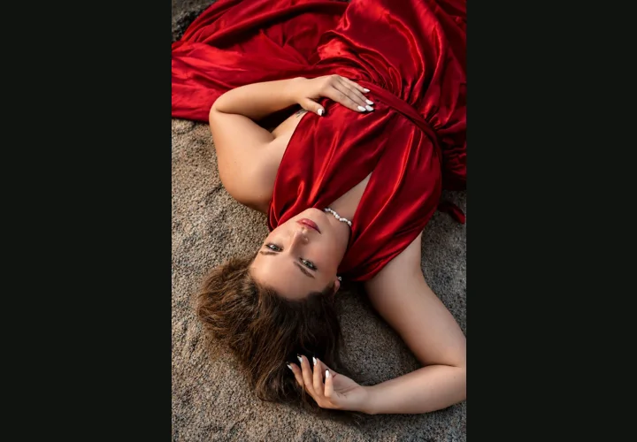 Photo editing 1 — Edited photograph. Simulated comparison on the retouching page.