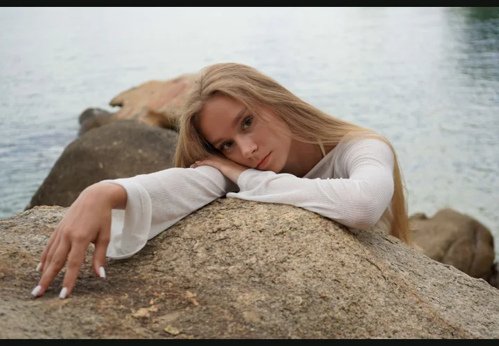 Photo editing 2 — Edited photograph. Simulated comparison on the retouching page.
